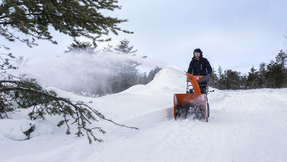 ST 124 SNOW THROWER EU - 970449302
