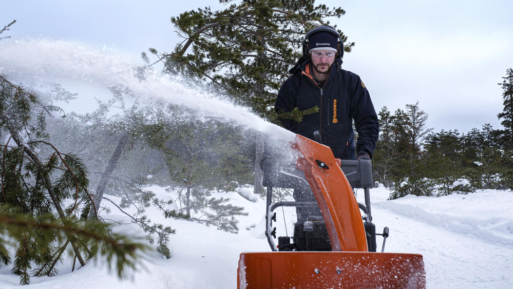 ST 124 SNOW THROWER EU - 970449302